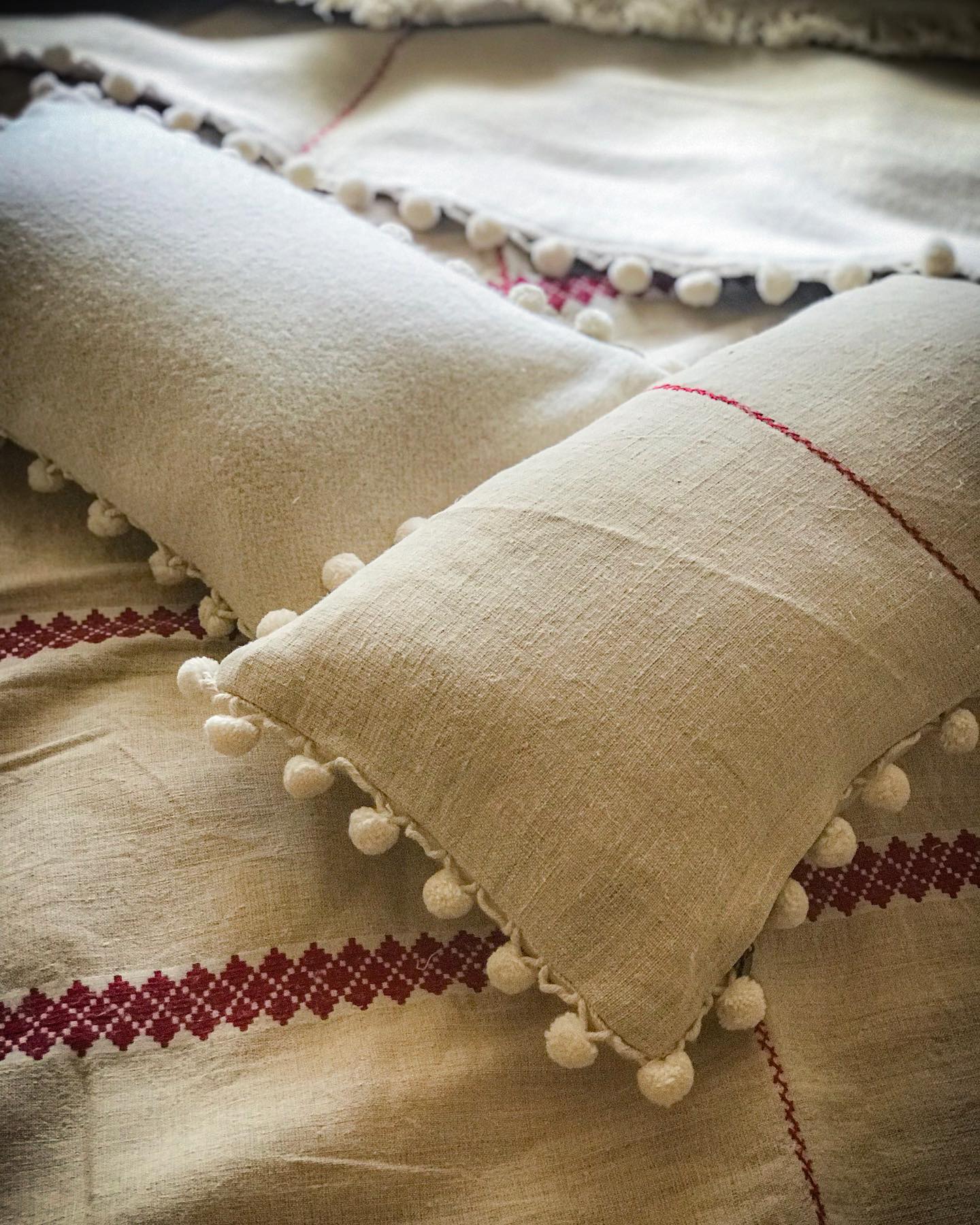 Pillow: Embroidered antique handwoven Hungarian hemp - P136