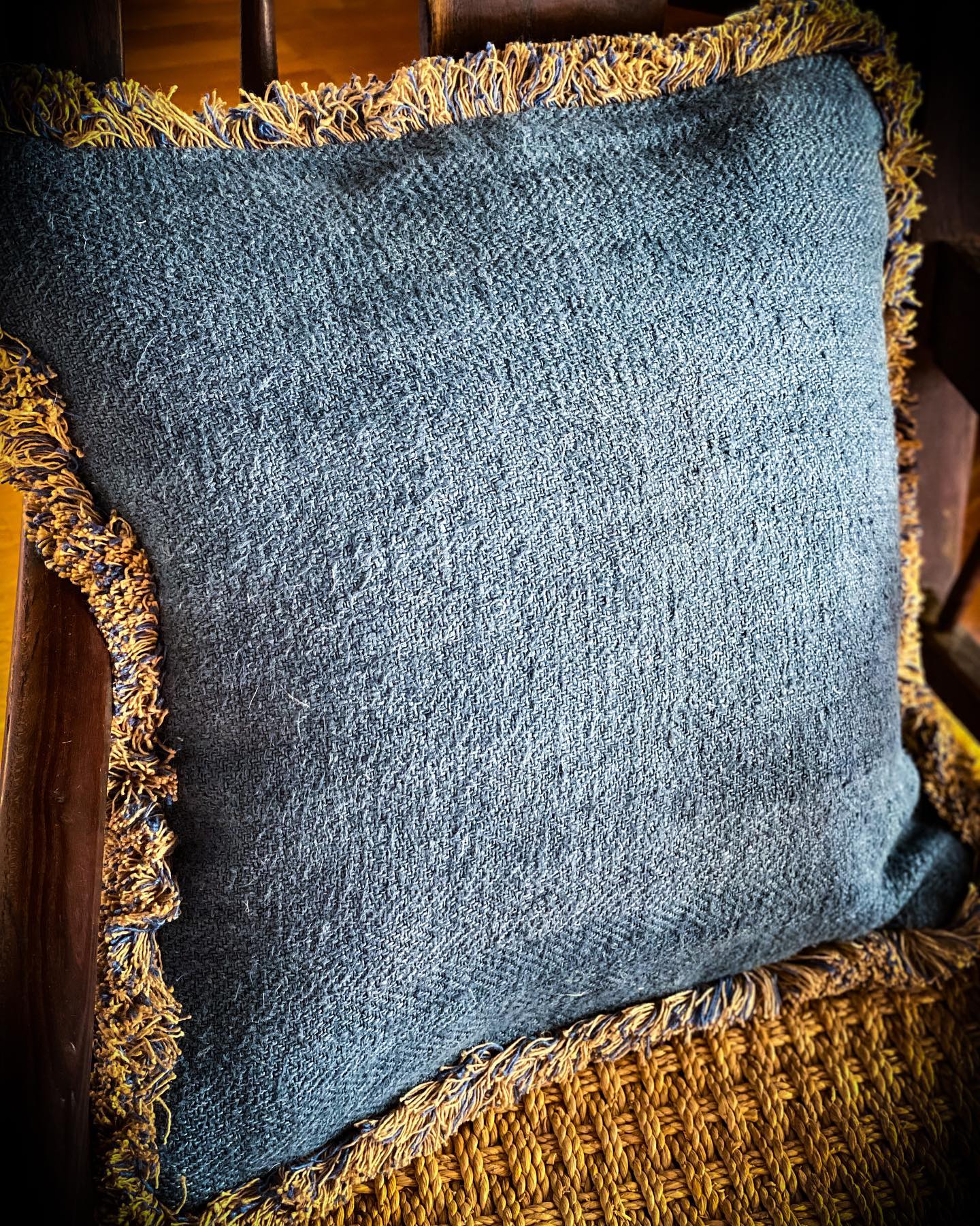 Pillow: Handwoven antique Hungarian hemp - P222