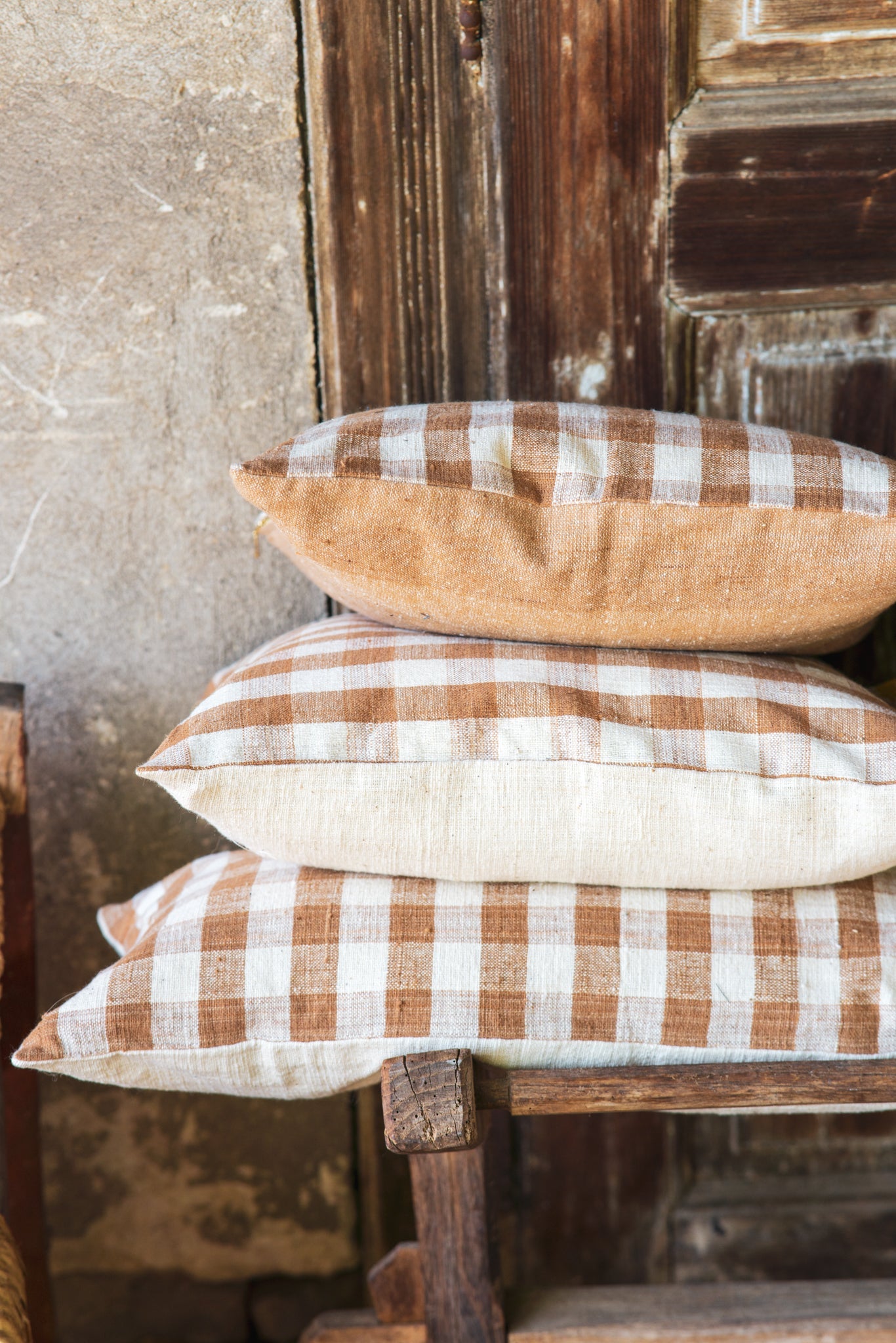 Pillow: Handwoven Cotton - P436