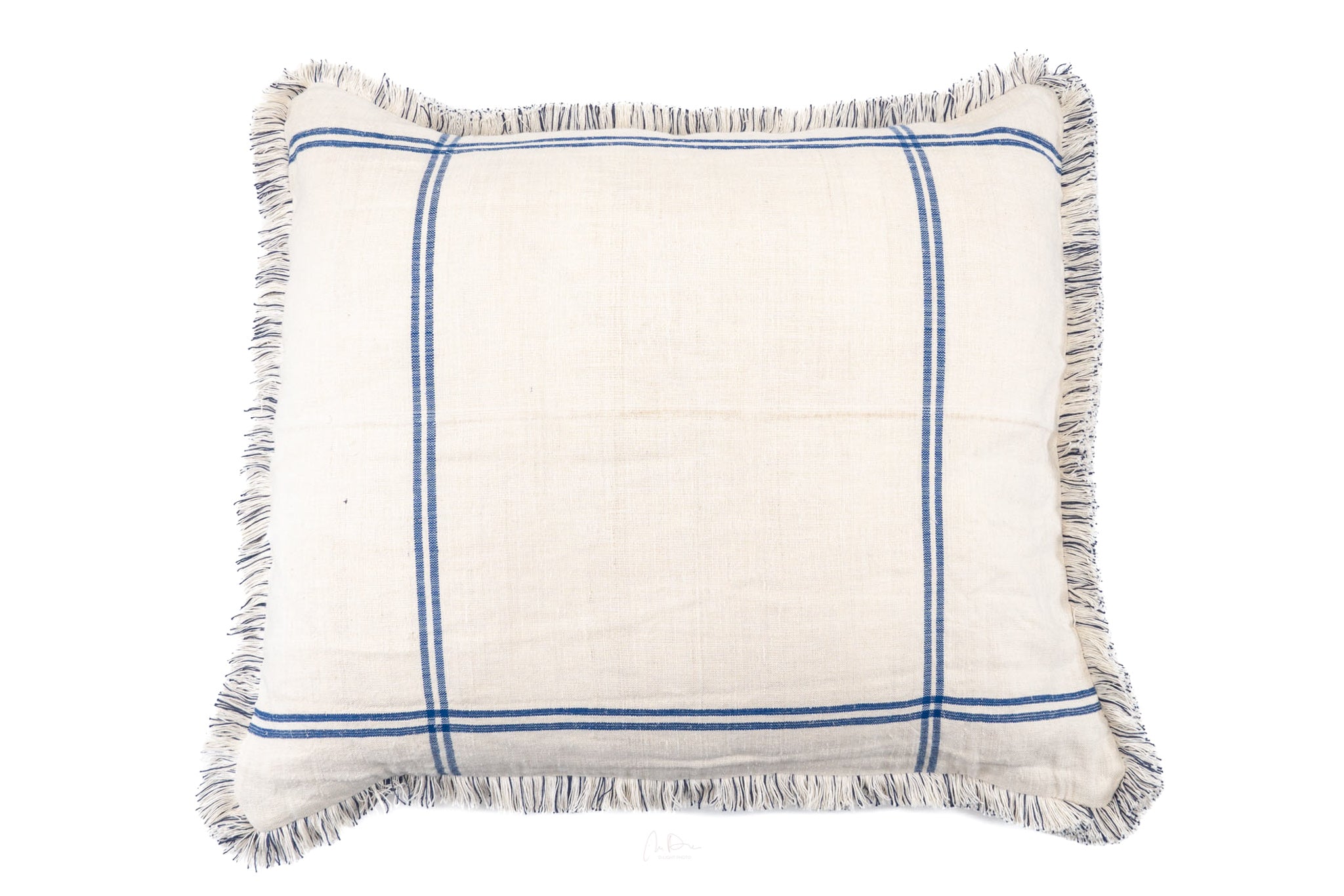 Pillow: Handwoven antique Hungarian hemp - P207