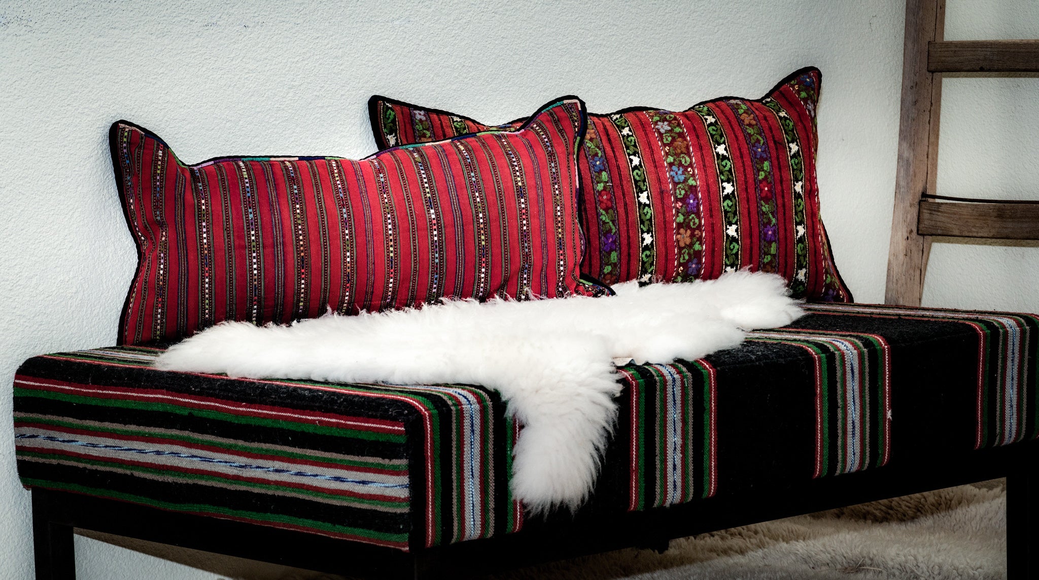 Pillow: Artifact textile, handwoven in Romania - P245